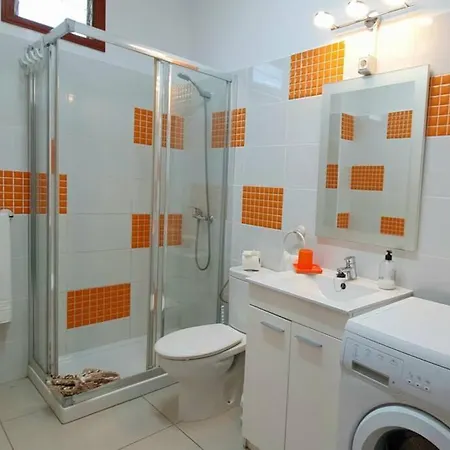 Los Cristianos Centro, Edificio Familiar 80 M2 Appartement
